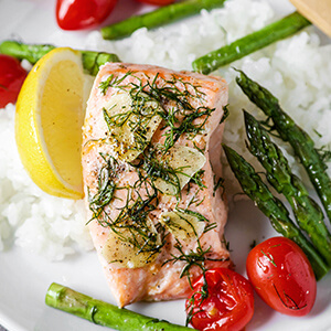 Steamed Garlic Salmon with Dill and Garden Vegetables