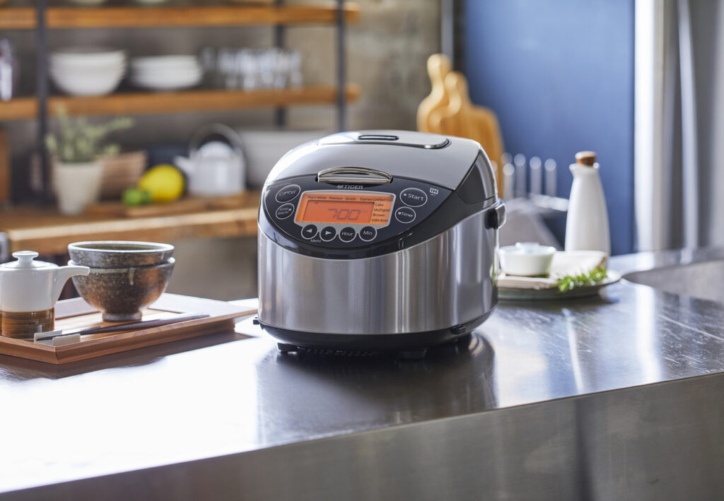 Rice Cookers 101: Why & How to Use a Rice Cooker